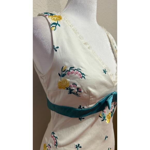 Vintage Y2K Betsey Johnson Babydoll Dress Sz 4 Floral Embroidered Pin Up Lace - Picture 2 of 13